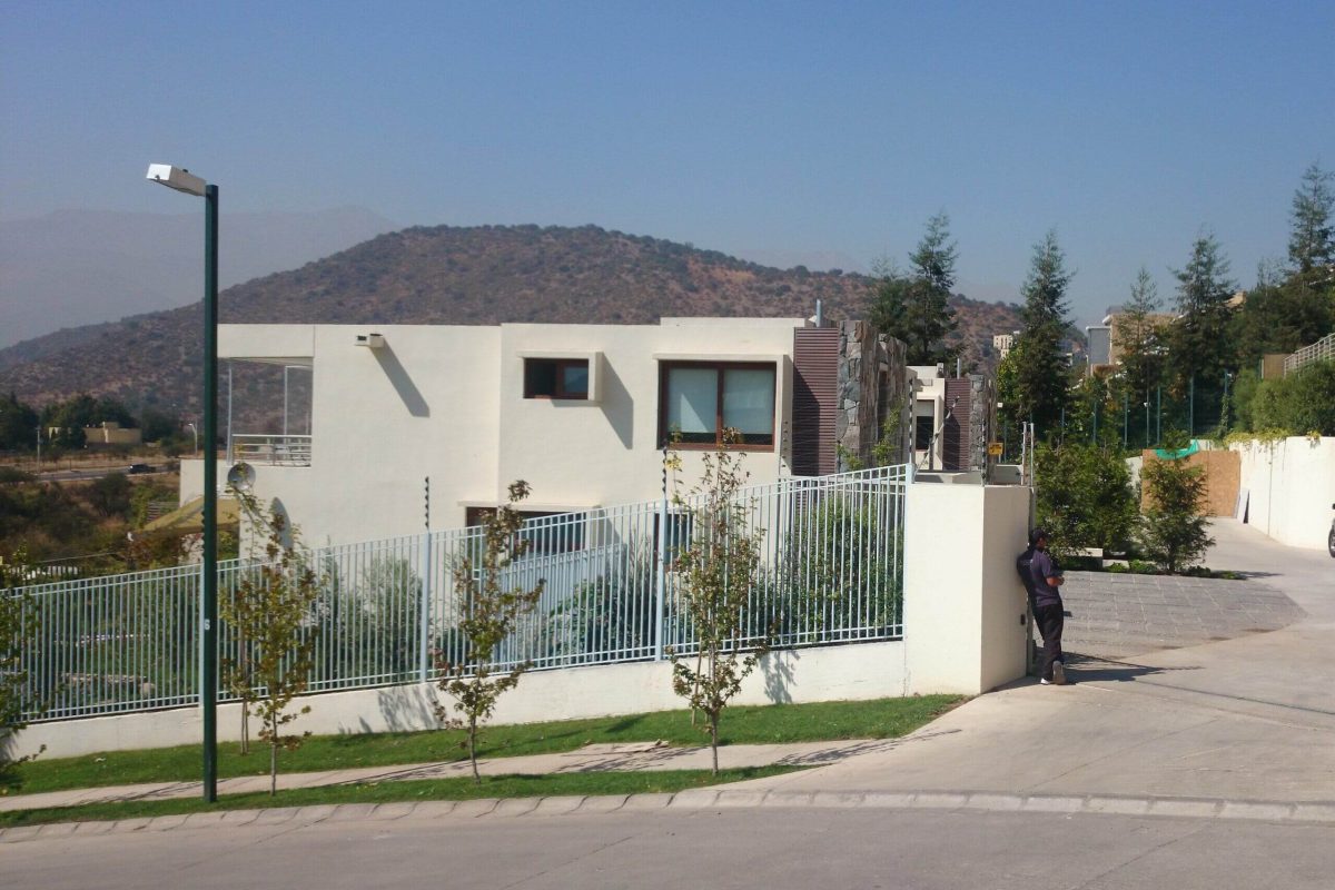 Condominio desde 250m² construido con sistema ICF en La Reina, RM - EXACTA®