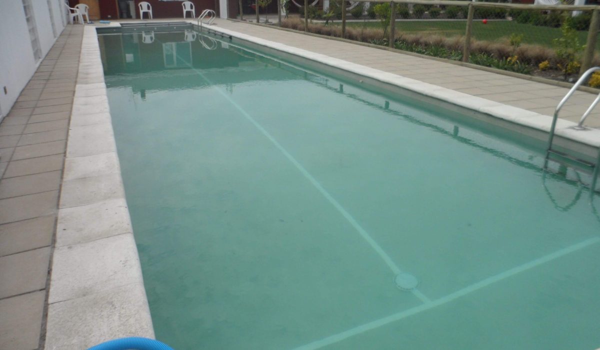 Piscina construida en Rancagua - EXACTA®