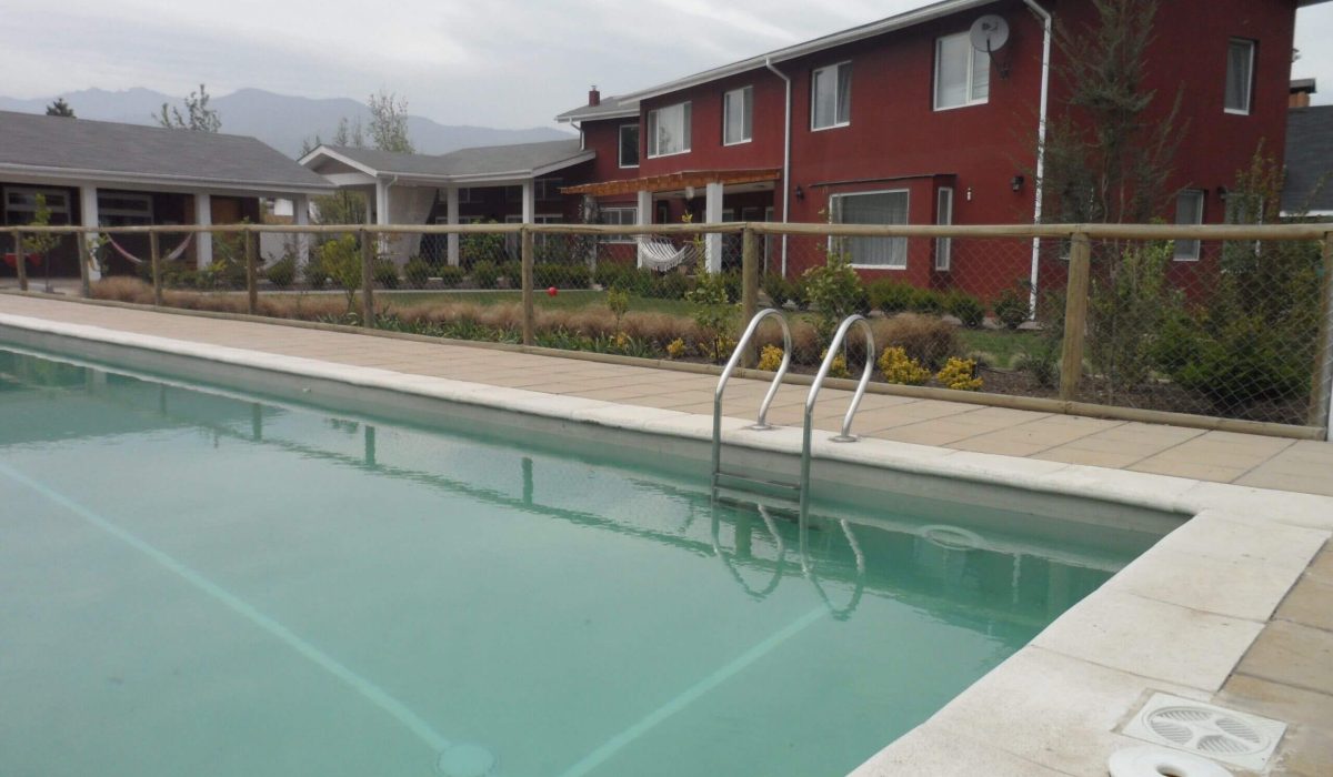 Piscina construida en Rancagua - EXACTA®