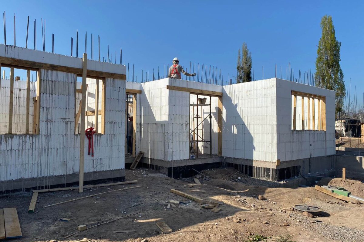 Casa 600m² construida con sistema ICF en Calera de Tango - EXACTA®